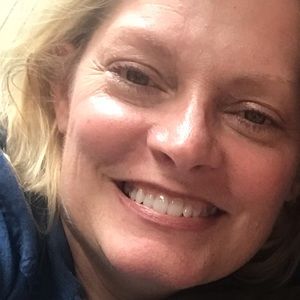 Meet your Posher, Denise